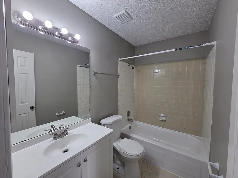 6369 Golden Park Dr — Photo 10