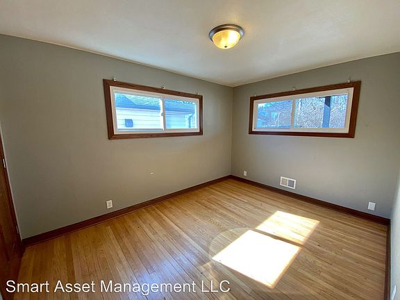 3rd image of 1711 S 92nd St APT 1