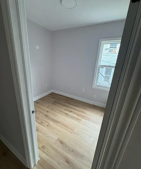 945 Wellington Ave #4 — Photo 5