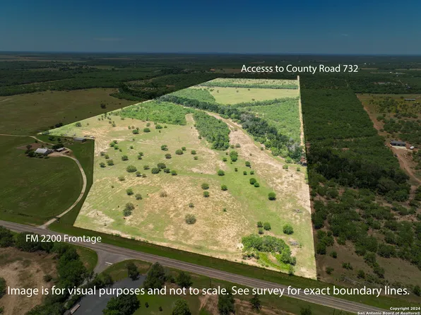 130 +/- ACRES FM-2200, Yancey, TX 78886