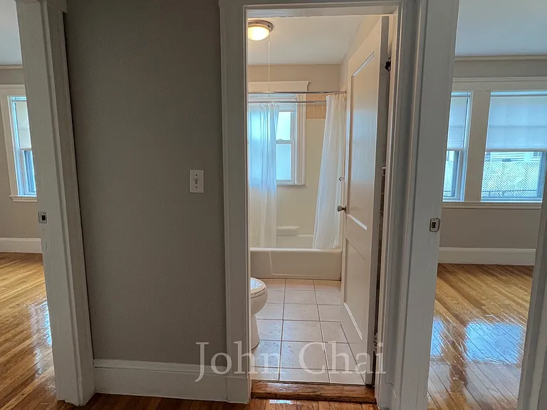 136 Arlington St #1 — Photo 26