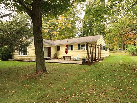 Cul de sac neighborhood