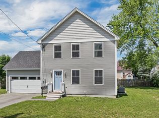 34 Leonard St, Rochester, NH 03867
