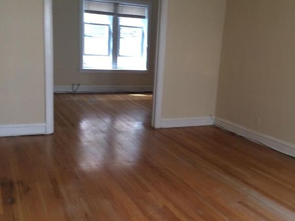 5th image of 4839 N Wolcott Ave APT 3B