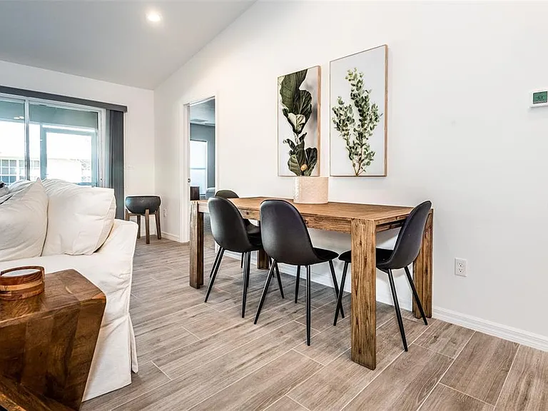 215 Lewis Cir #112 — Photo 11