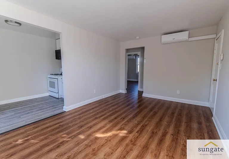 1410 Dartmouth Ave #2 — Photo 3