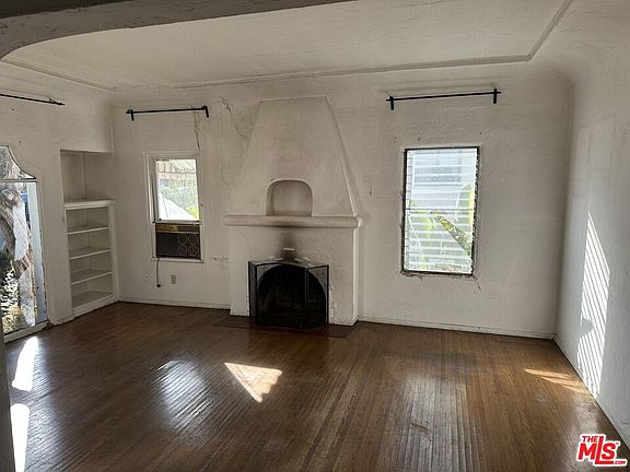 3rd image of 3231 Garden Ave