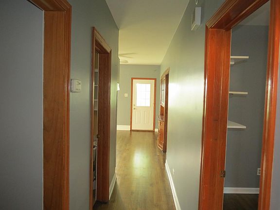 4th image of 4524 S Richmond St