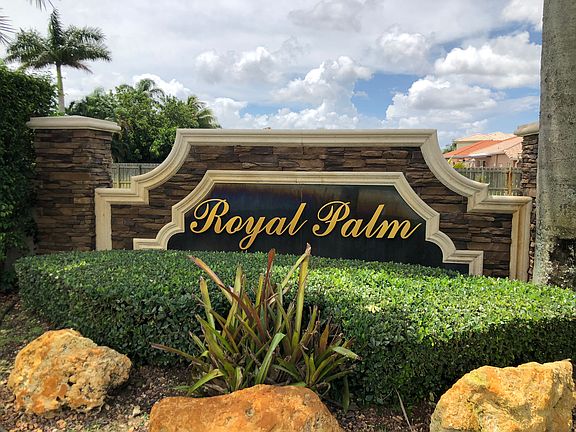 2nd image of 161 W Royal Cove Cir
