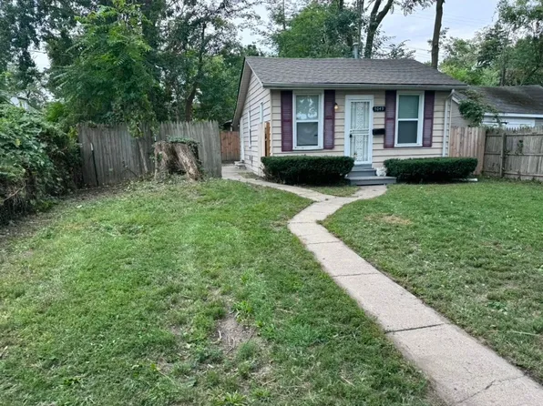 5049 Lafontaine St, Grosse Pointe, MI 48236