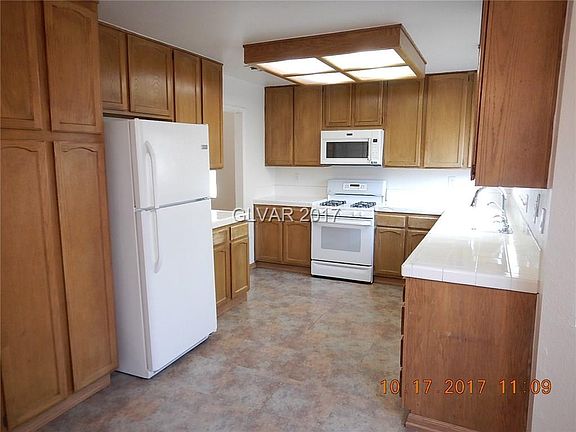 5th image of 2342 Valleywood St #0