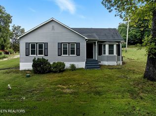 2512 Clearwater Rd, Athens, TN 37303