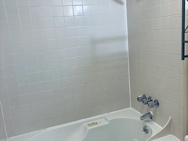 100 McMillen Ave #C — Photo 5