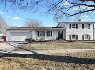 2208 Rebecca Dr, Champaign, IL