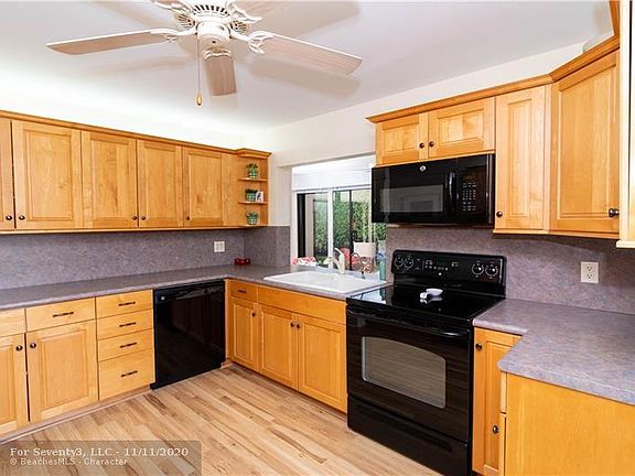 3rd image of 5731 E Parkwalk Cir #5731