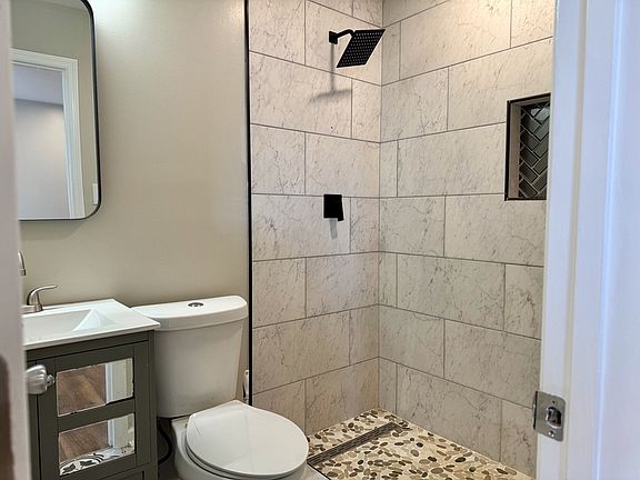 5th image of 2109 Villaret Dr SW #2