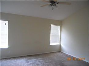4th image of 211 Meadow Vista Blvd