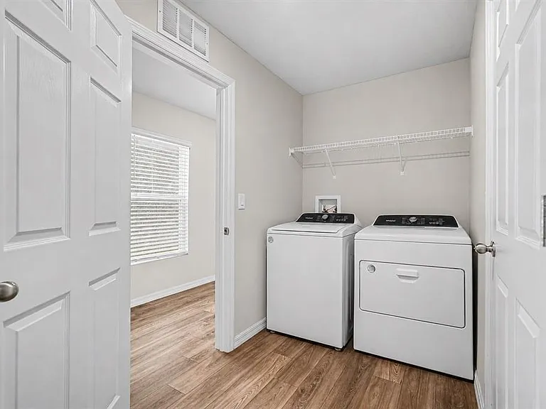 14919 Sterling Spur Ave — Photo 17