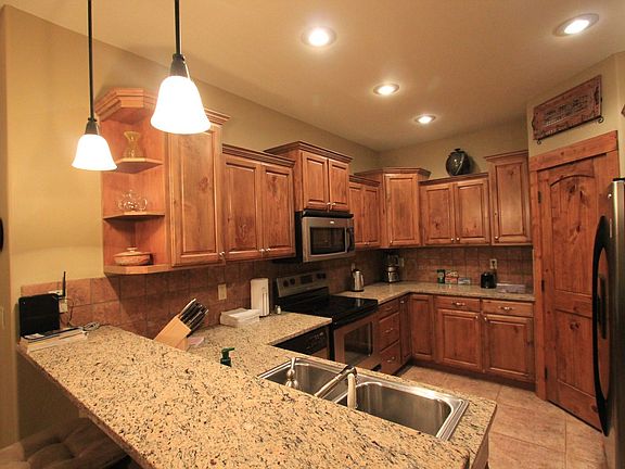 2nd image of 629 Valley Centre Dr Unit 3