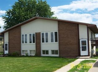 5113 Ivan Dr, Lansing, MI 48917