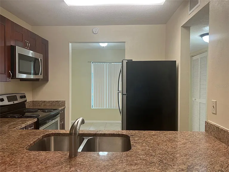 1428 Highland Ridge Cir — Photo 9