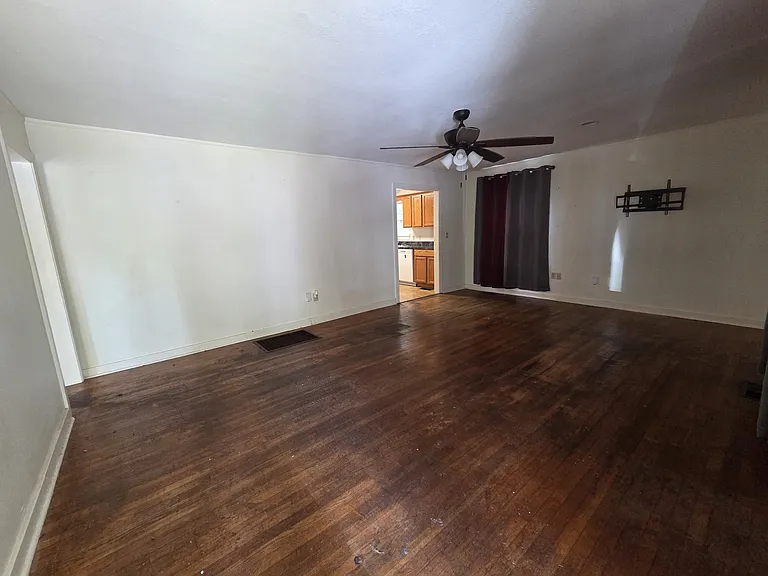 1515 S Pierce St — Photo 4