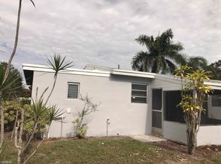 6720 Charleston St, Hollywood, FL 33024