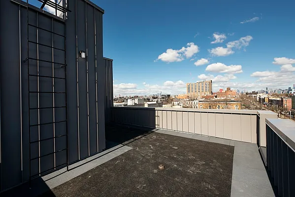 Rented by Bold New York | media 10