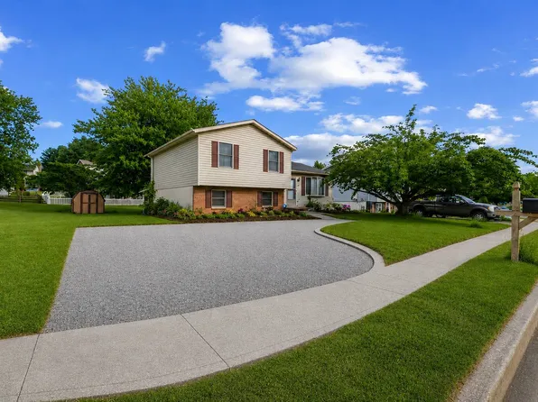 407 Stacy Lee Ct, Westminster, MD 21158