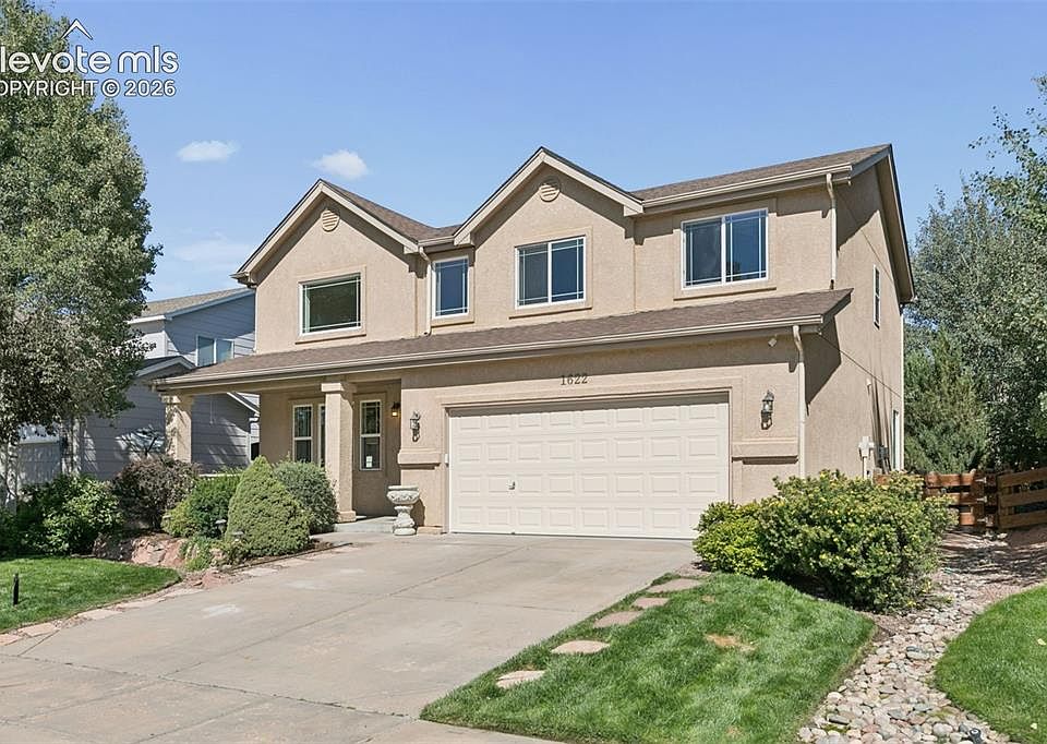 1st image of 1622 Lookout Springs Dr