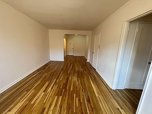 5th image of 13510 Grand Central Pkwy #4