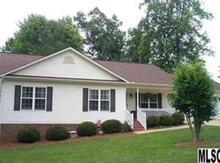 2466 Wilderness Ln, Lenoir, NC 28645