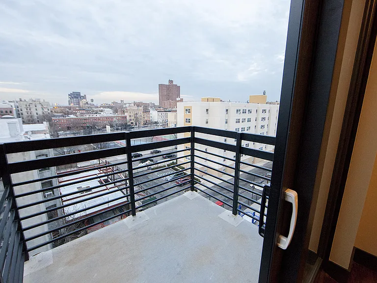 867 Dekalb Ave #5F — Photo 3