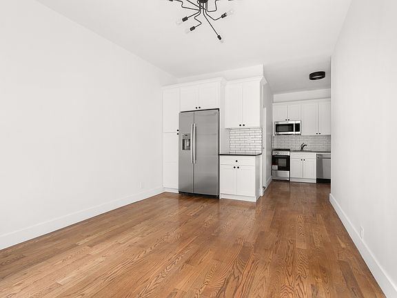 4th image of 631 2nd Ave APT 1