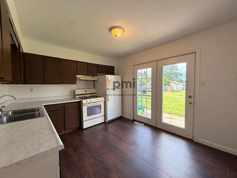 5588 Tulip Ave — Photo 5
