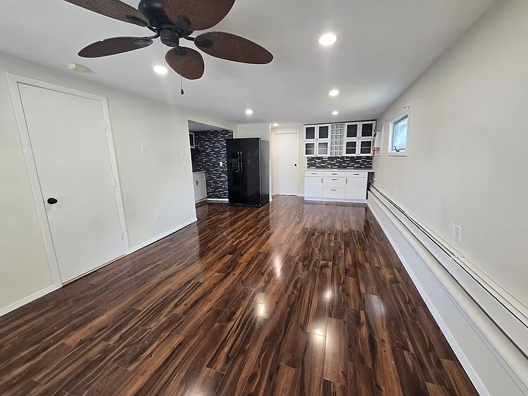 E Clearwater Rd — Photo 11