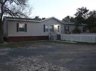 122 N Homestead Rd, UVALDE, TX 78801