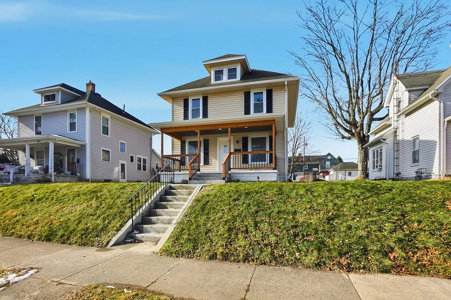 273 S Clairmont Ave photo 1
