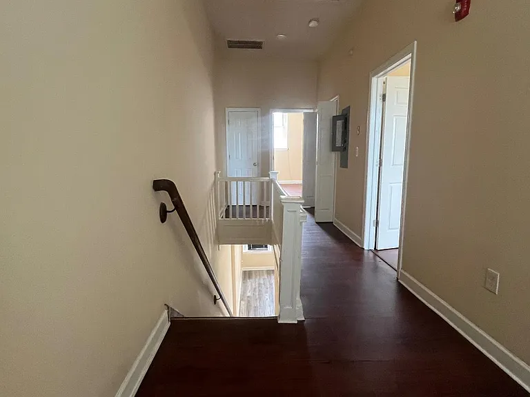 334 S Broad St #3 — Photo 7