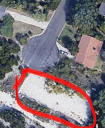 3rd image of 1707 Lark Cir