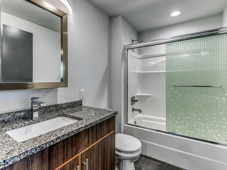 Brown Street Lofts — Photo 10
