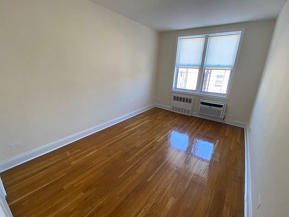 5th image of 8700 25th Ave #L7