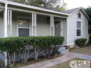 209 Waynell St, White Settlement, TX 76108