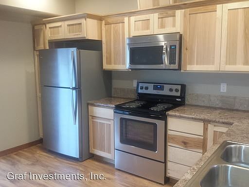 2nd image of 907 W Cherry Ave APT D