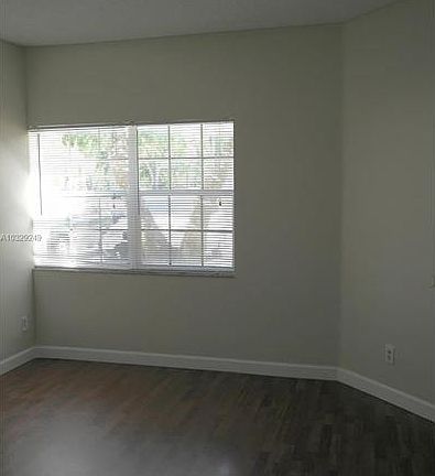 5th image of 651 Cypress Lake Blvd #B19