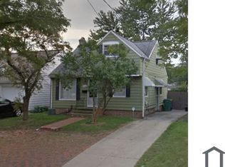 14200 Rockside Rd, Maple Heights, OH 44137