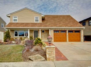 131 Scott Dr, Atlantic Beach, NY 11509