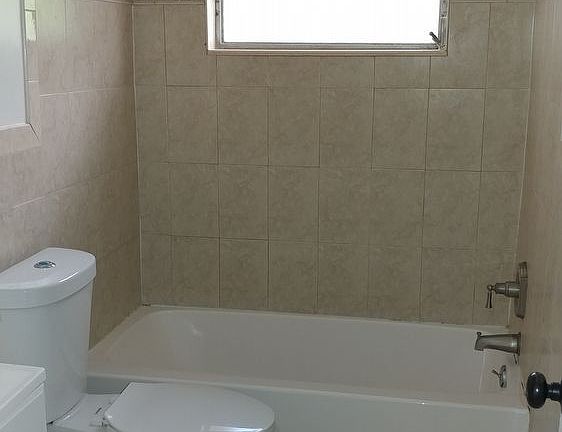 3rd image of 3316 Bluebird Dr