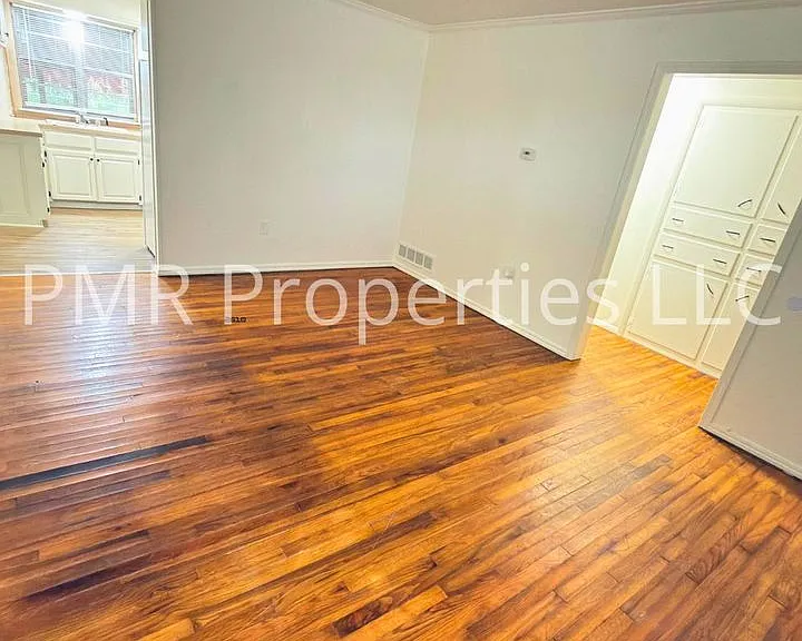 4311 NW Pollard Ave — Photo 3