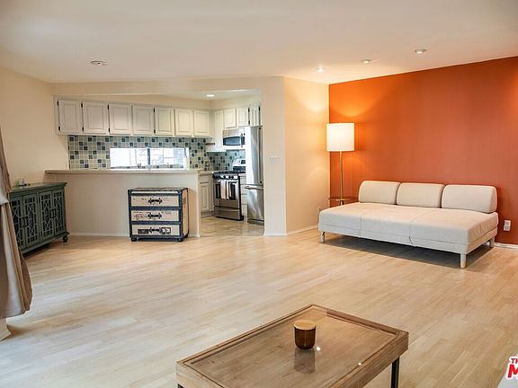 2nd image of 950 N Kings Rd Unit 245